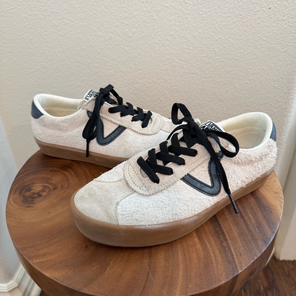 VANS Beige Suede Sport Low Sneakers Womens Shoe Size 5